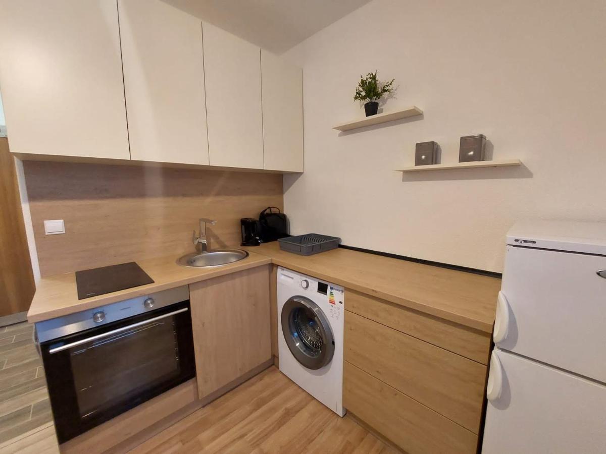 Utulny Apartman V Centre Bb Banská Bystrica Exterior foto